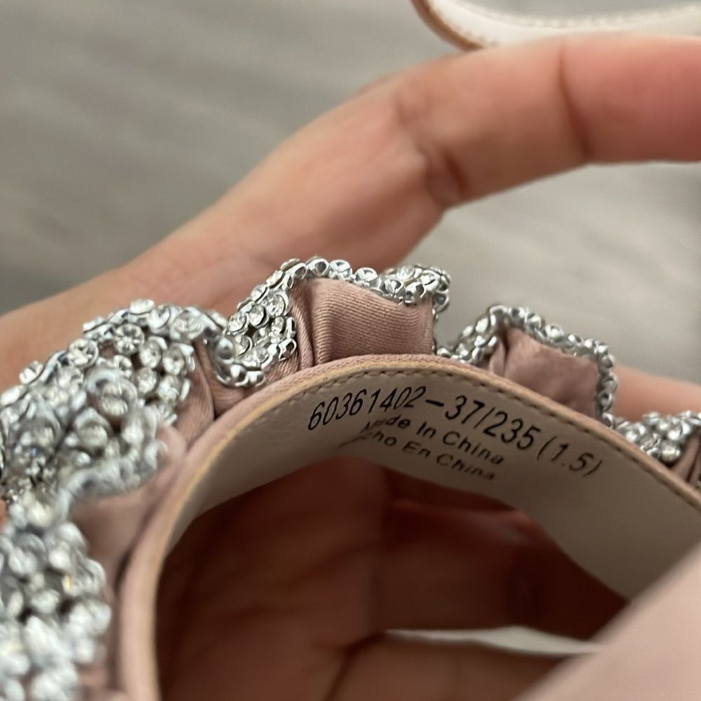 Charles and Keith women’s pink and rhinestone heels wedding sandals 6.5 - Picture 12 of 12